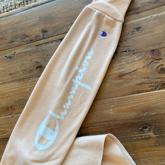 Champion Cropped Sweatshirt Peach Log Sleeve Size Medium - Picture 6 of 16